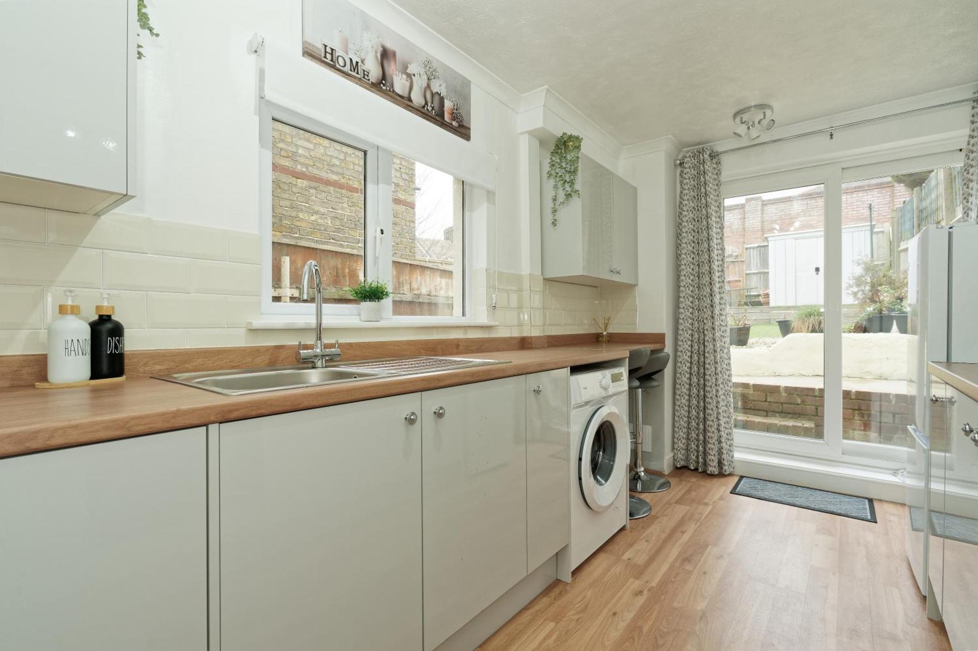 Lovely Luxury 3 Bed House Apartment Chatham  Exterior photo